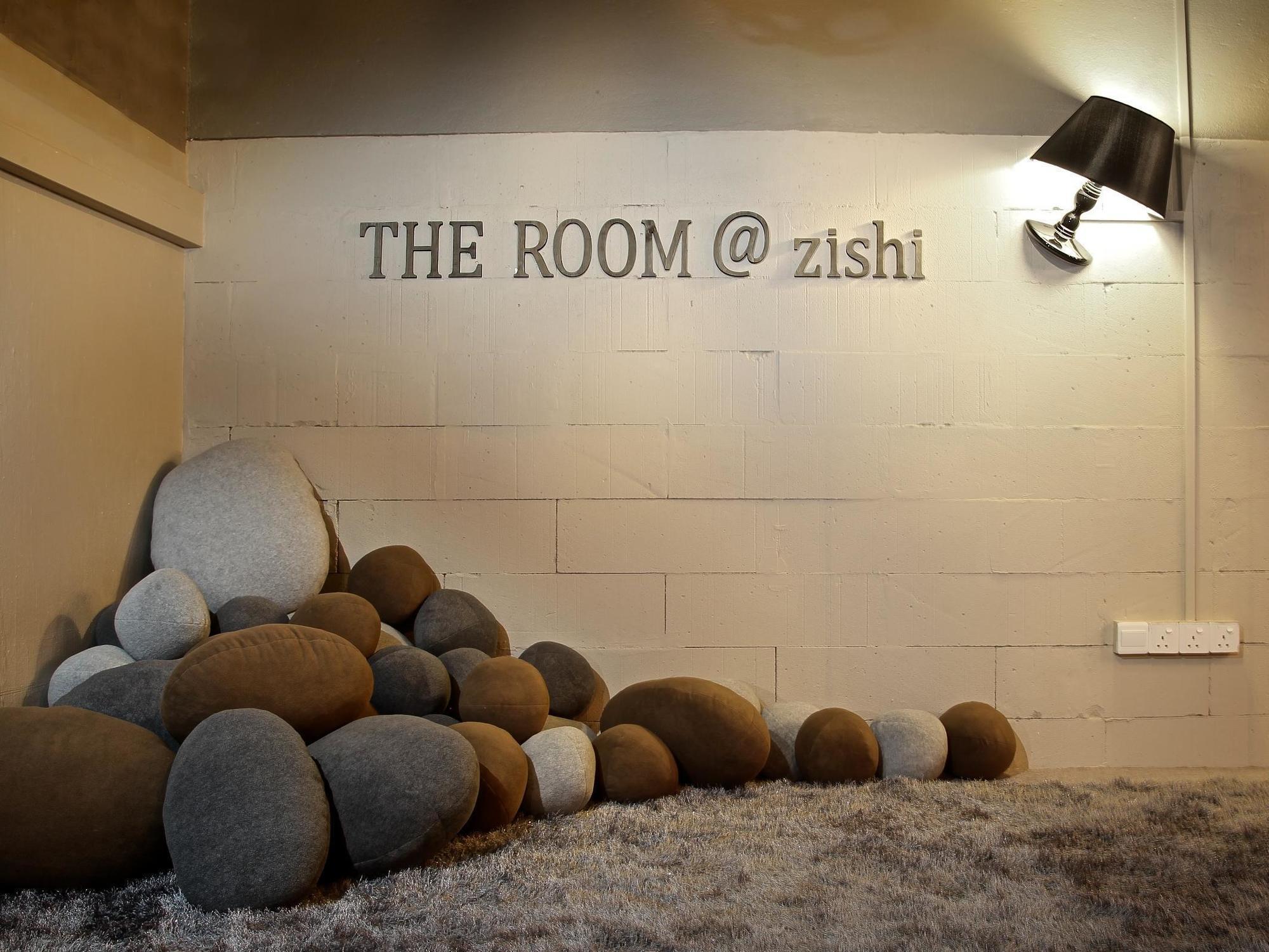 The Room @ Zishi Kota Bharu Exterior foto
